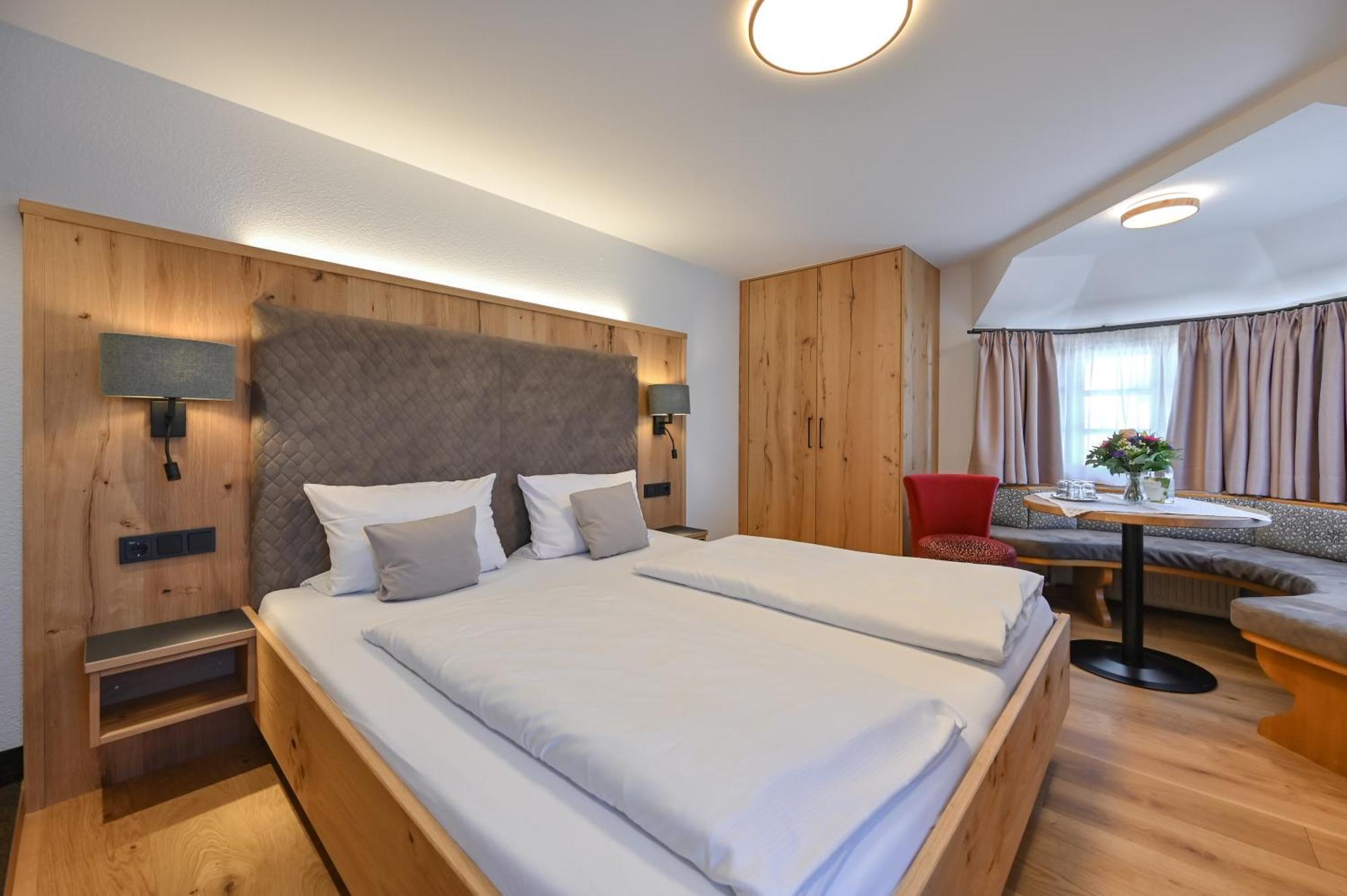 שוונגאו Hotel Weinbauer מראה חיצוני תמונה